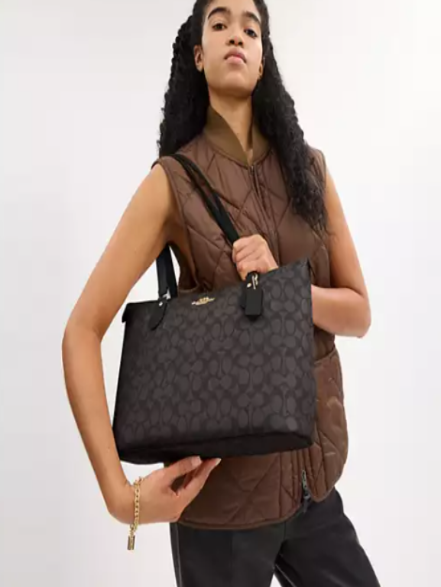 Gallery Tote Bag In Signature Canvas