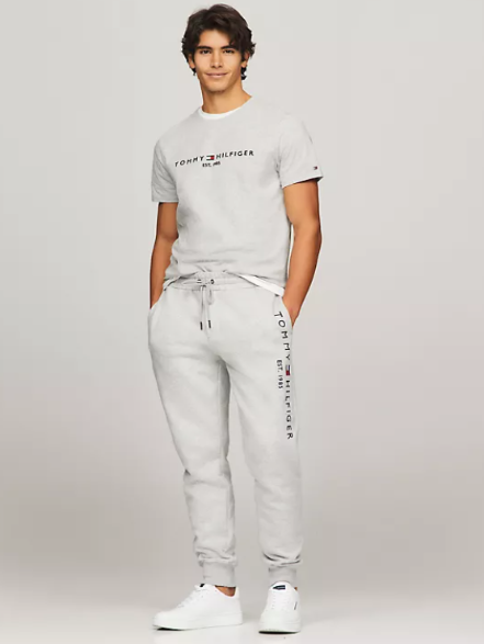 Embroidered Tommy Logo T-shirt I TOMMY HILFIGER