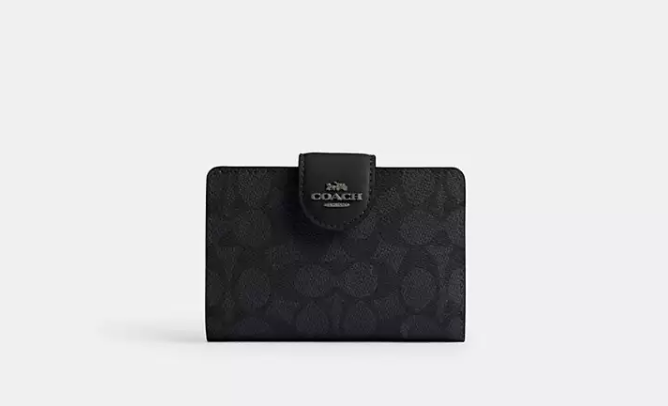 Medium Corner Zip Wallet In Signature Canvas     I    COACH