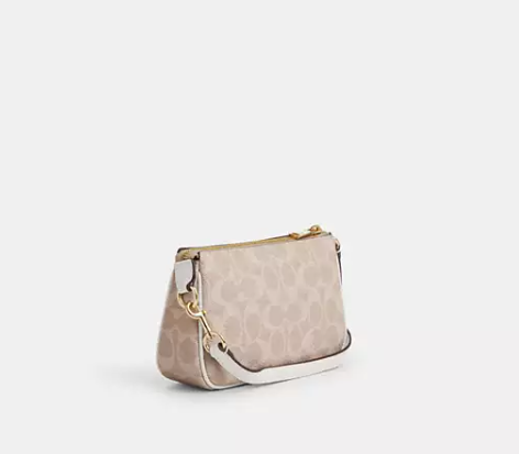 Nolita 19 in Signature Canvas      I    COACH